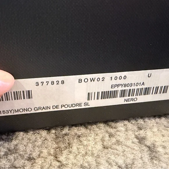 100% Authentic YSL CLASSIC CASSANDRE CHAIN WALLET IN GRAIN DE POUDRE LEATHER - Picture 3 of 9